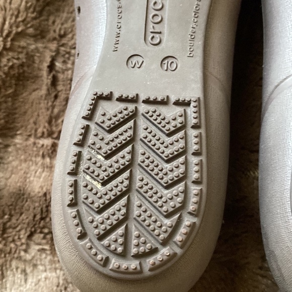 CROCS Sz 10 Tortoise Cap Toe Flats - Picture 7 of 10